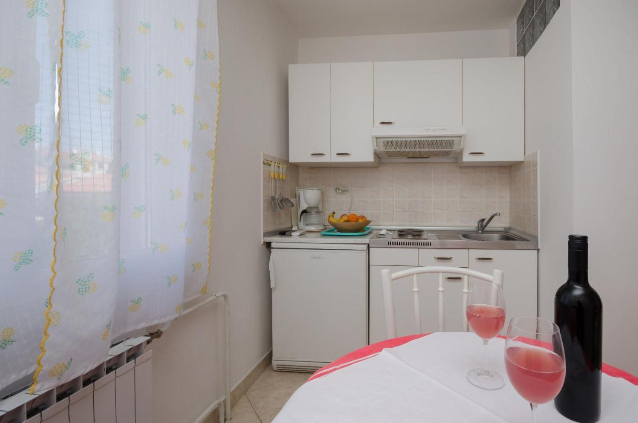 Apartments Milan Porec Ngoại thất bức ảnh