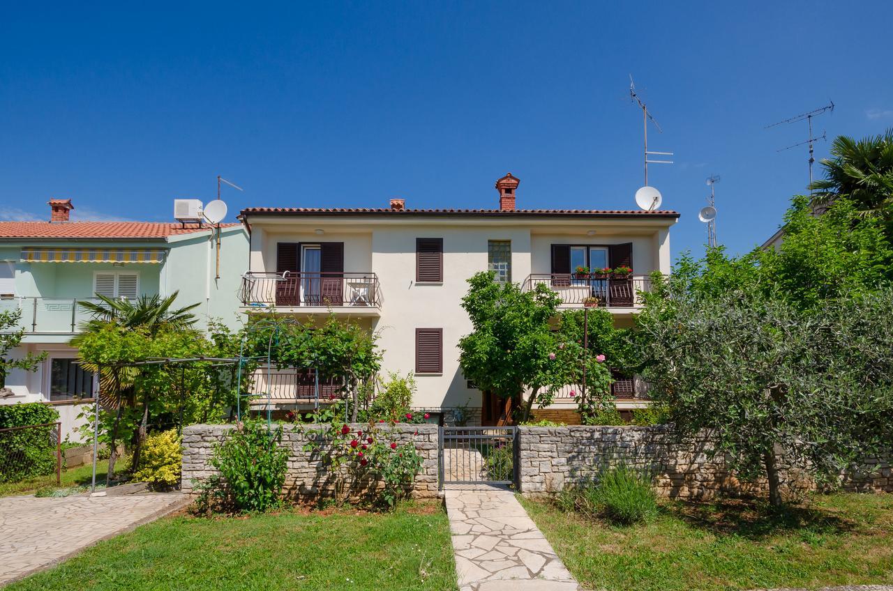 Apartments Milan Porec Ngoại thất bức ảnh