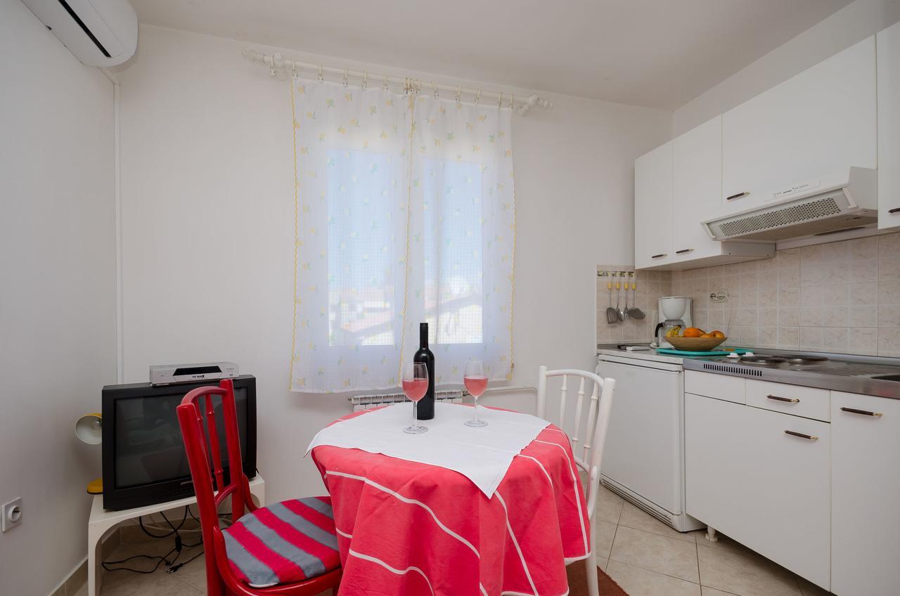 Apartments Milan Porec Ngoại thất bức ảnh