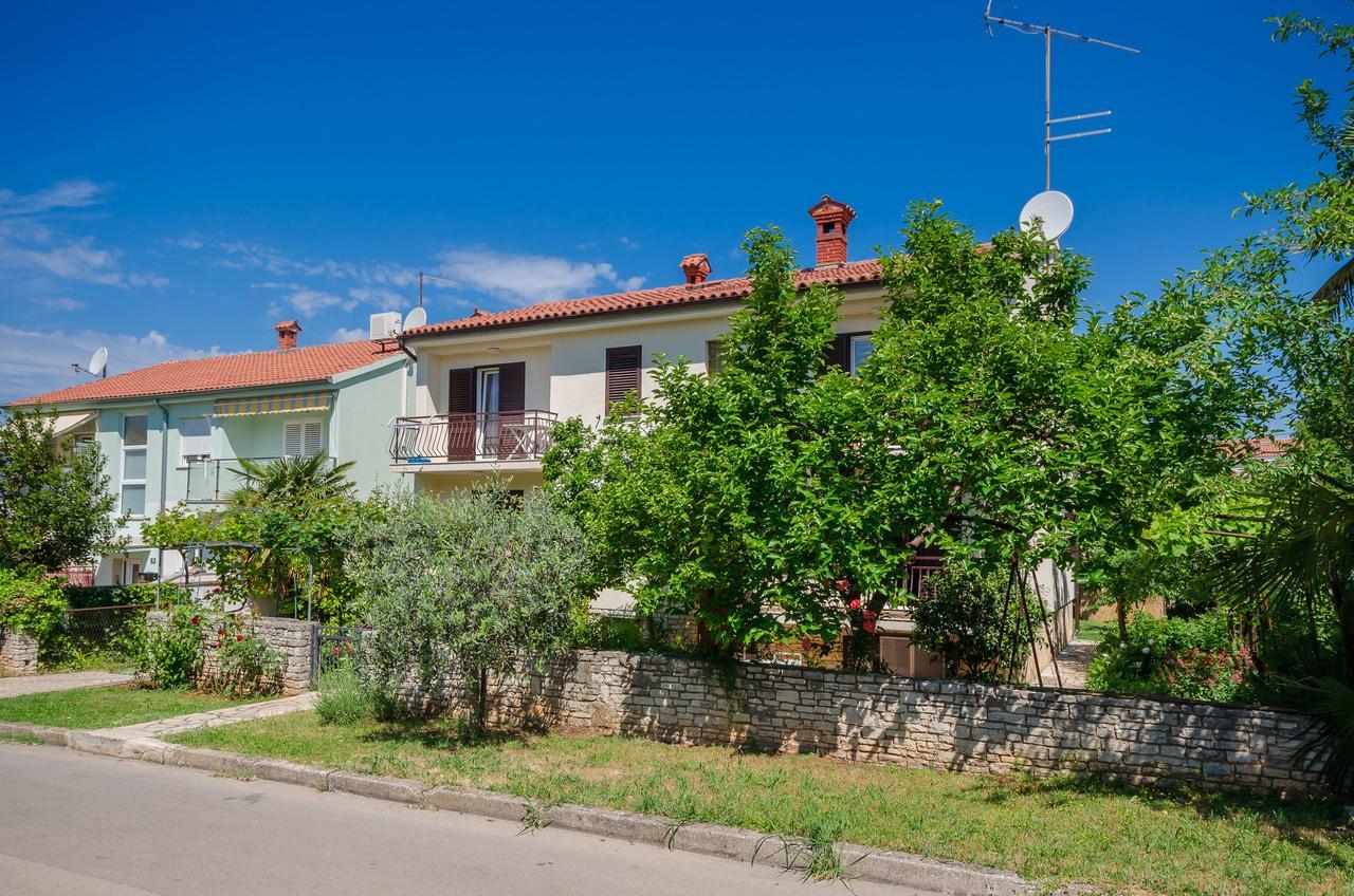 Apartments Milan Porec Ngoại thất bức ảnh