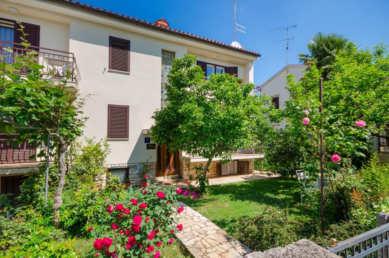 Apartments Milan Porec Ngoại thất bức ảnh